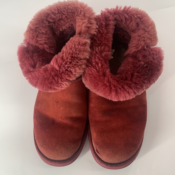 UGG burgundy Sherpa lining bling button, winter boots Women’s 10 - Picture 3 of 11